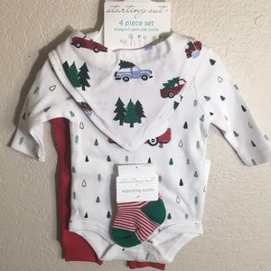 🎈🎈🎈Host Pick- Winter Boy’s Onesie
